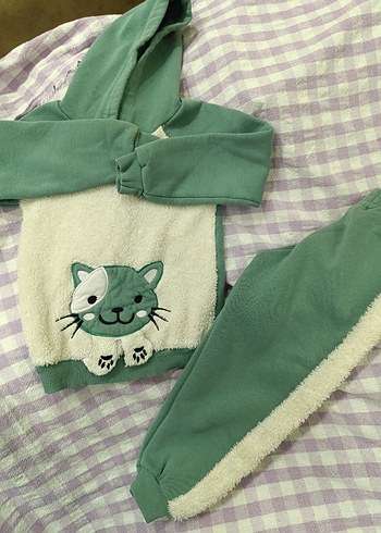 5 Yaş Beden yeşil Renk eşofman takımı