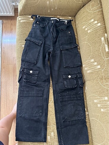 Bershka kargo pantolon çok az giyildi sadece etiketi yok