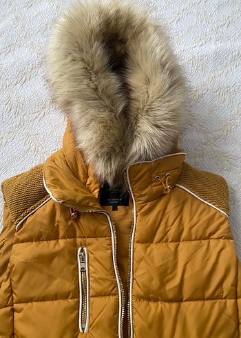 Sarı Kürklü Kadın Yelek - Görsel 3