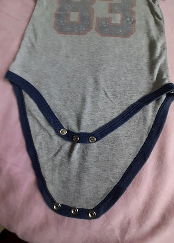 Gri Kısa Kollu Bebek Body 83 Baskılı - Görsel 2