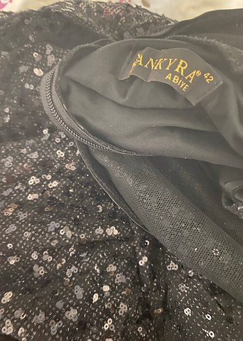 Siyah Parlak V Yakalı Gotik Midi Elbise - Görsel 6