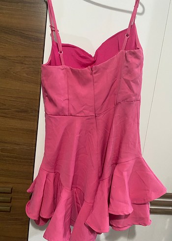 Pembe Mini Askılı Volanlı Abiye Elbise - Görsel 3