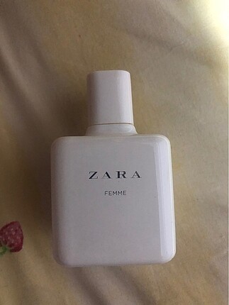 zara femme parfüm