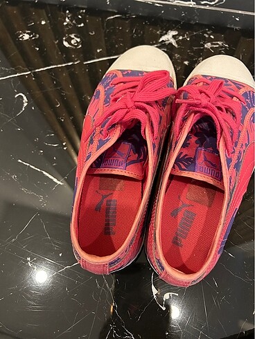 37 Beden pembe Renk Puma ıbıza