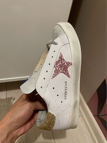 Golden Goose Deluxe golden goose