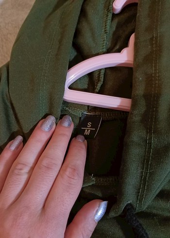 LC Waikiki Kapüşonlu, uzun kollu, baskılı kadın sweatshirt