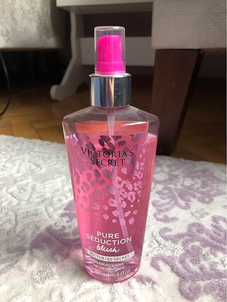 Victoria?s Secret vücut spreyi