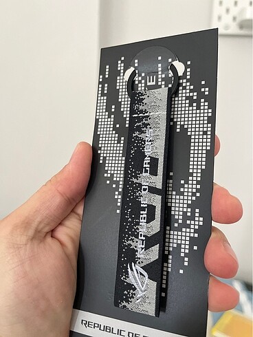 Asus Rog anahtarlık - Görsel 2