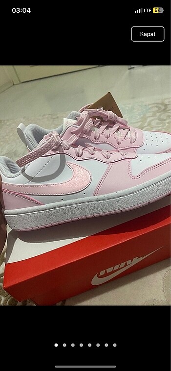 Pembe nike court borough