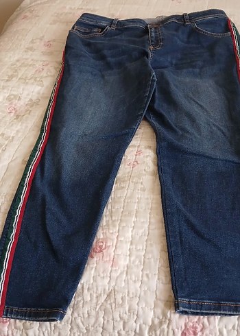 Nakışlı Kemerli Kadın Midi Kot Pantolon