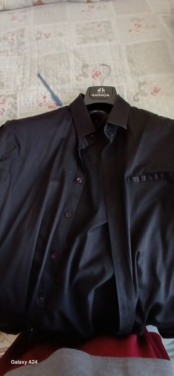 Düğmeli Siyah Erkek Gömlek - Görsel 5