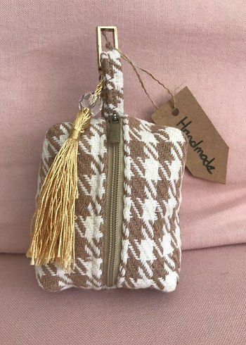 Bej Püsküllü Kadın Anahtarlık - Görsel 3