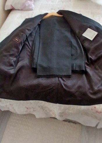 Düğmeli Siyah Erkek Takım Elbise - Görsel 5