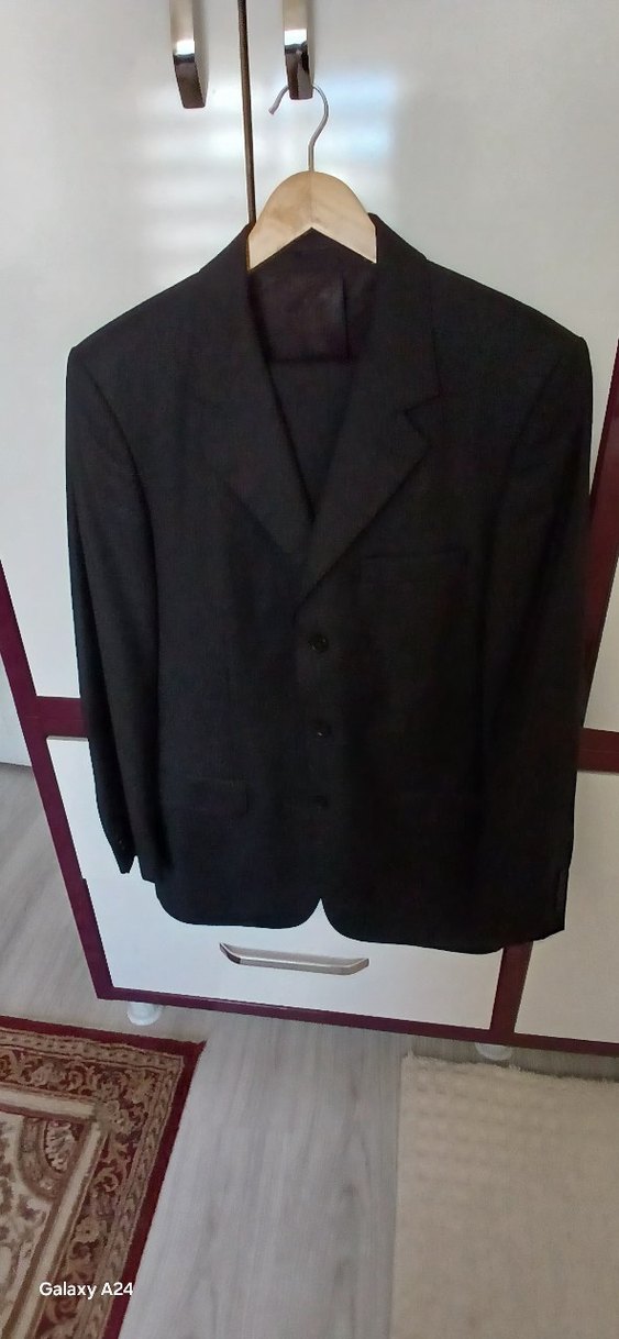 Düğmeli Siyah Erkek Takım Elbise - Görsel 2