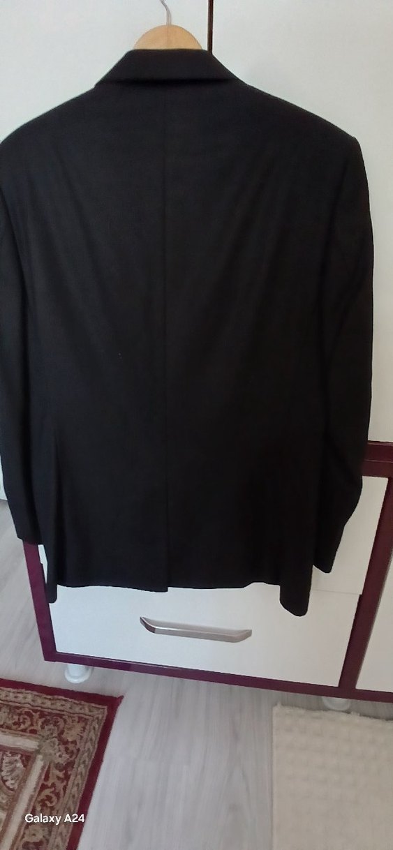 Düğmeli Siyah Erkek Takım Elbise - Görsel 3