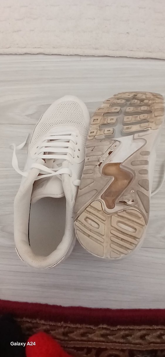 Kadın Beyaz Bağcıklı Spor Ayakkabı - Görsel 4