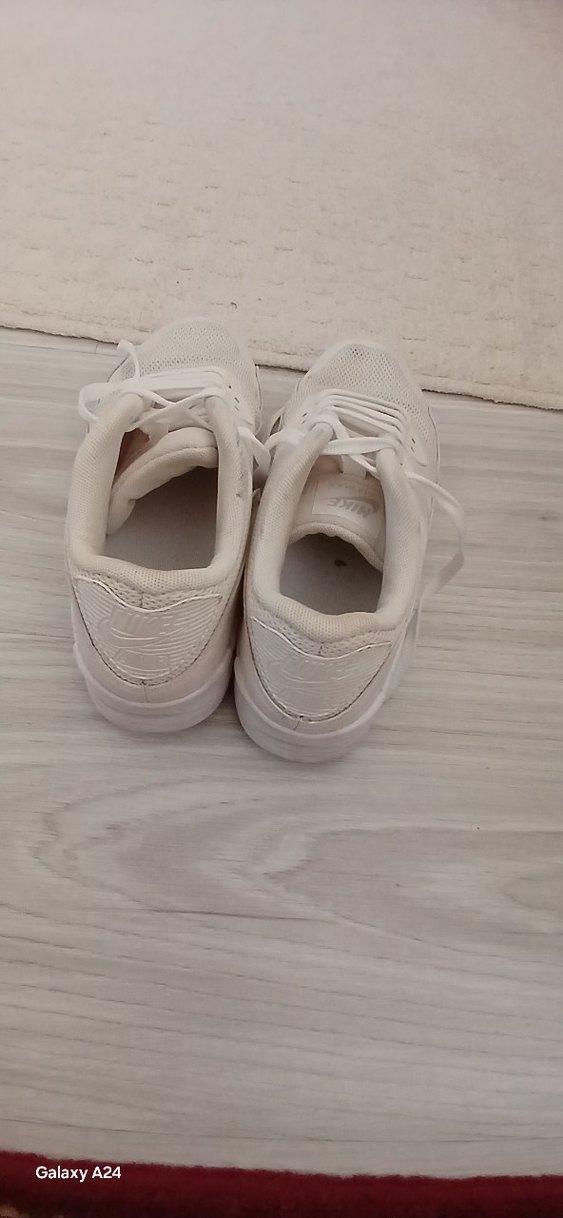 Kadın Beyaz Bağcıklı Spor Ayakkabı - Görsel 2