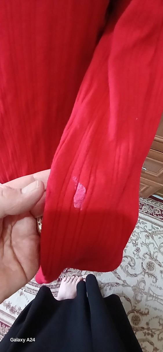 Kırmızı Boğazlı Uzun Kollu Kadın Kazak - Görsel 4