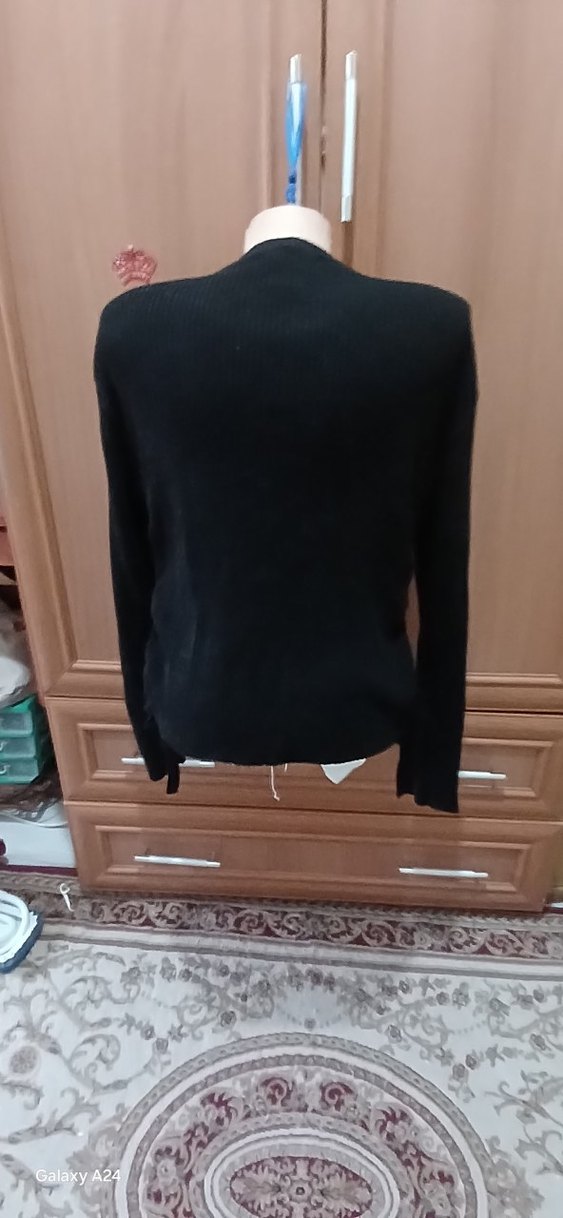 Siyah Kadın Triko Kazak, Yuvarlak Yaka, Uzun Kollu - Görsel 3