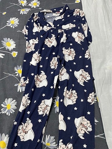 Diğer M beden pijama takımı