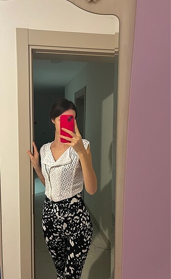 Omuz detaylı Crop yelek