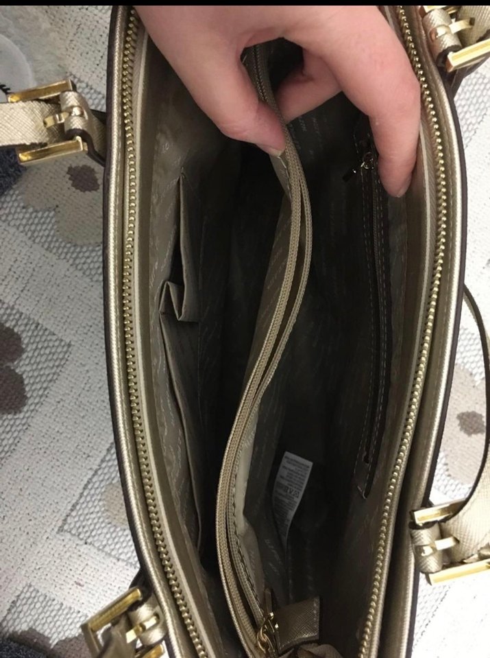 US POLO ASSN ALTIN RENKLİ Deri Baskılı Tokalı Kadın Çanta - Görsel 3