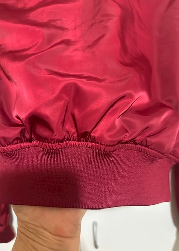 xs Beden bordo Renk Pull&Bear Kırmızı Parlak Kadın Bomber Ceket