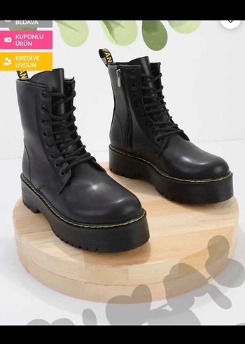 Siyah Platform Topuklu Goth Botlar