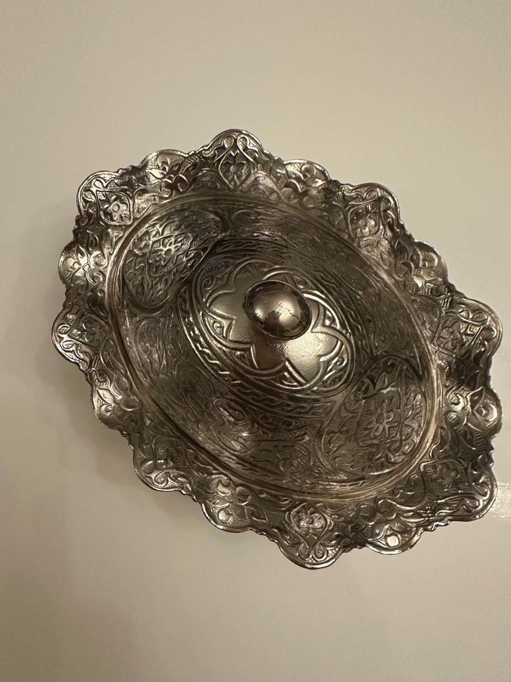 Gümüş Görünümlü Kapaklı Sunumluk - Görsel 2