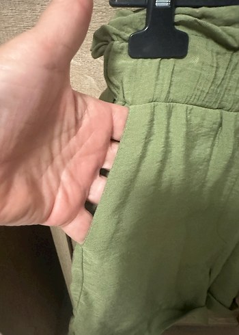 Haki Lastikli Bel Cepli Şort - Görsel 5