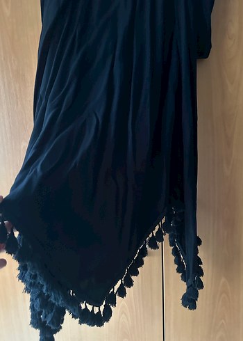 Siyah Etek Ucu Asimetrik ve Püskül Detaylı Uzun Elbise Askılı - Görsel 6