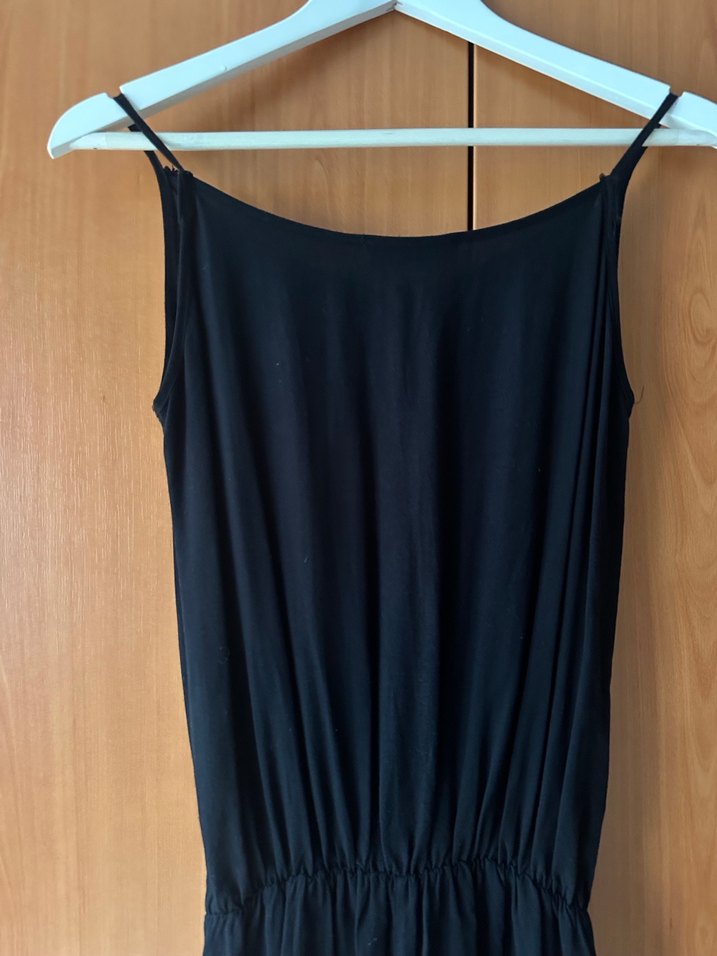 Siyah Etek Ucu Asimetrik ve Püskül Detaylı Uzun Elbise Askılı - Görsel 4