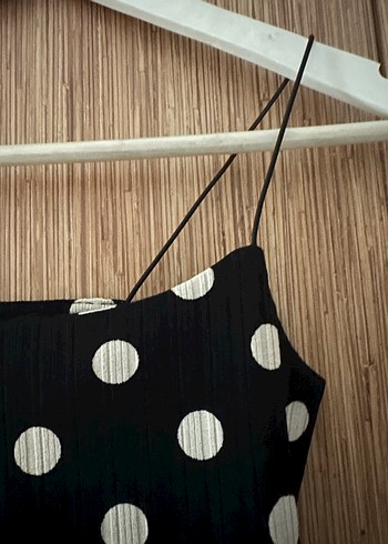 River İsland Marka Puantiyeli İnce Askılı Mini Bluz - Görsel 6