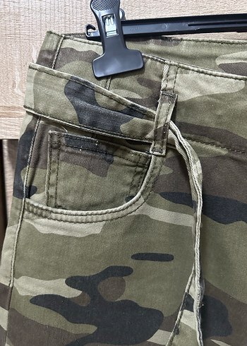 Topshop Moto Kamuflaj Desen Kemerli Jean Pantolon W30/32 - Görsel 4