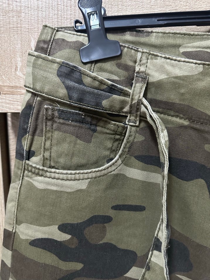 Topshop Moto Kamuflaj Desen Kemerli Jean Pantolon W30/32 - Görsel 4