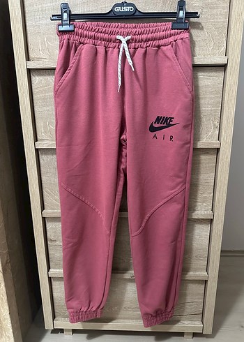 Nike Air Gul Kurusu Spor Esofman Alti