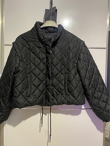 Bershka Mont M L