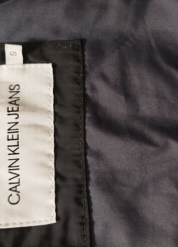 Calvin Klein S beden mont