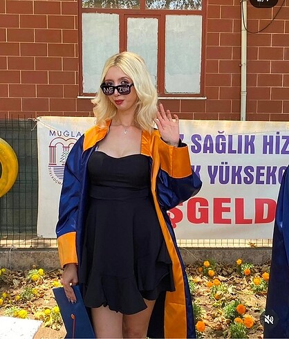 Mezuniyet elbisesi