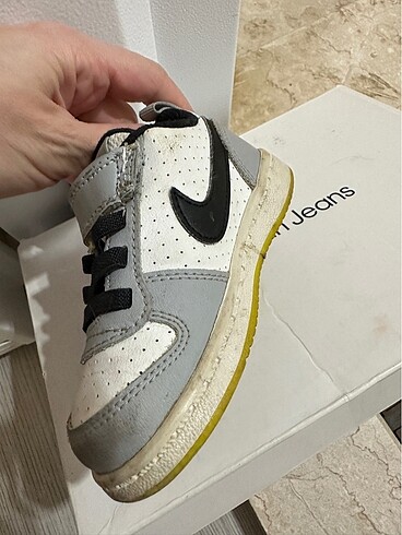 22 Beden gri Renk Nike ayakkabı
