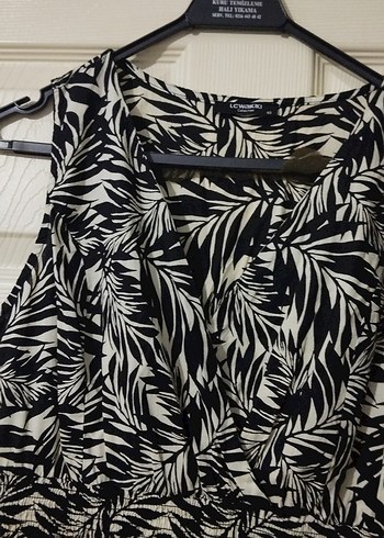 LC Waikiki Siyah Beyaz yaprak Desenli Midi Elbise