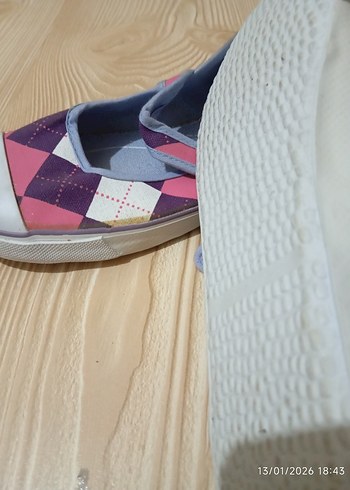 Mor Ekoseli Spor Ayakkabı - Görsel 4