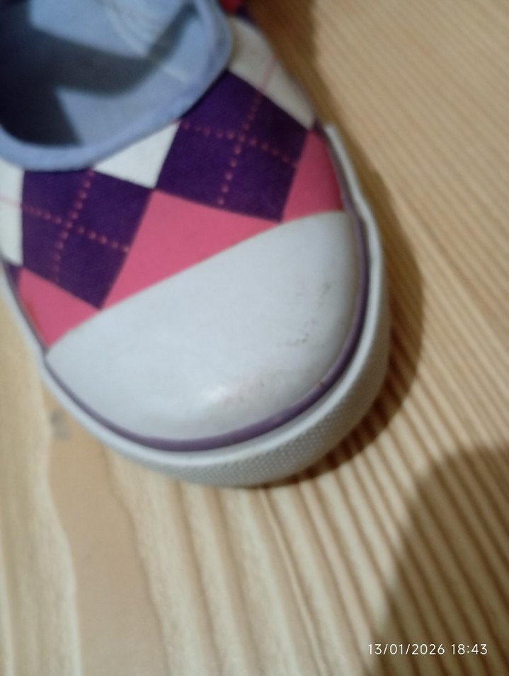 Mor Ekoseli Spor Ayakkabı - Görsel 3