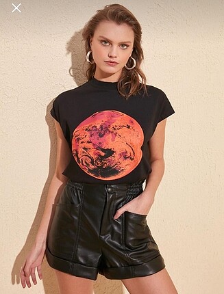 Vatka görünümlü tshirt