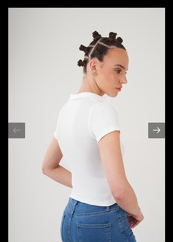 Beyaz V Yaka kaskorse Tişört - Görsel 2