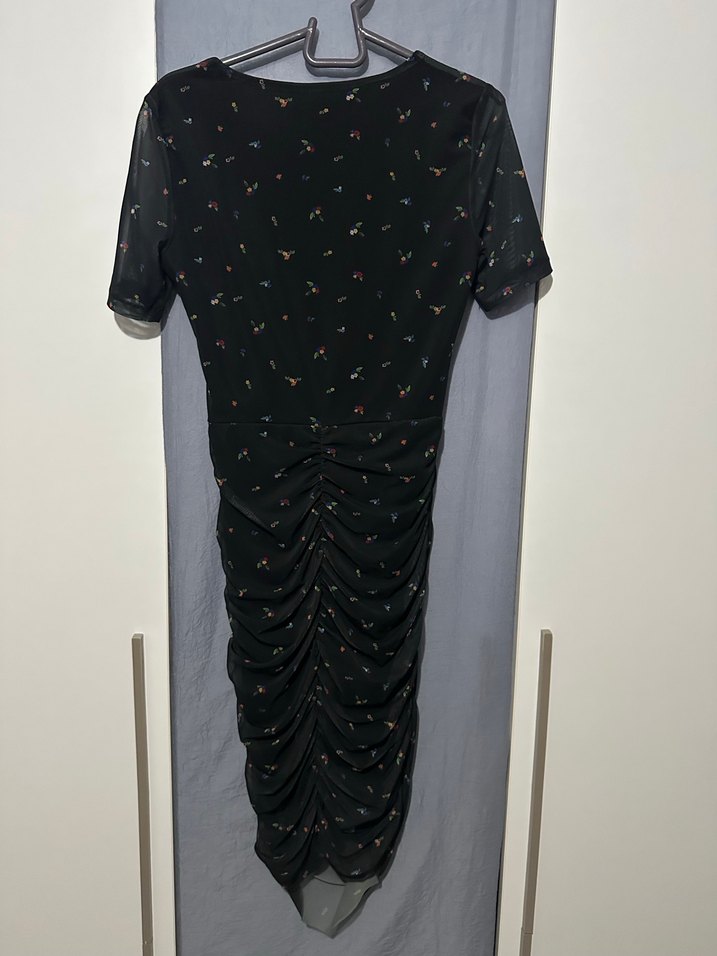 Siyah baskılı tül örme kısa kollu Elbise kare yaka - Görsel 3