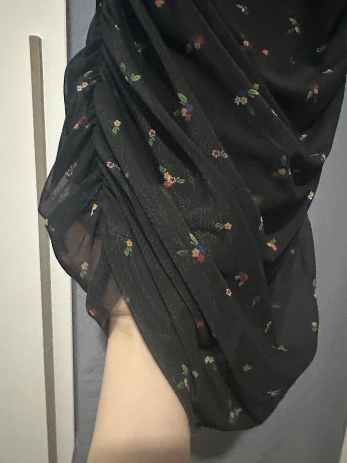 Siyah baskılı tül örme kısa kollu Elbise kare yaka - Görsel 4