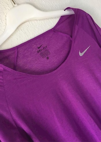 Nike Mor kısakollu transparan Kadın Tişört - Görsel 2