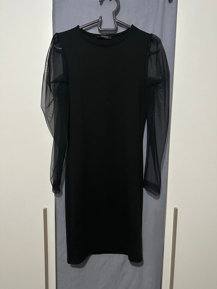 Siyah tül omuz kollu Mini Elbise - Görsel 2