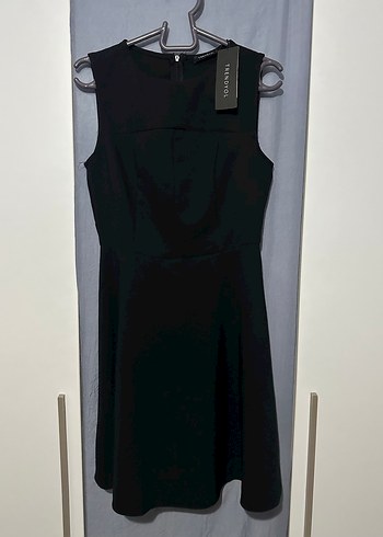 Siyah Kolsuz basic Mini Elbise - Görsel 2